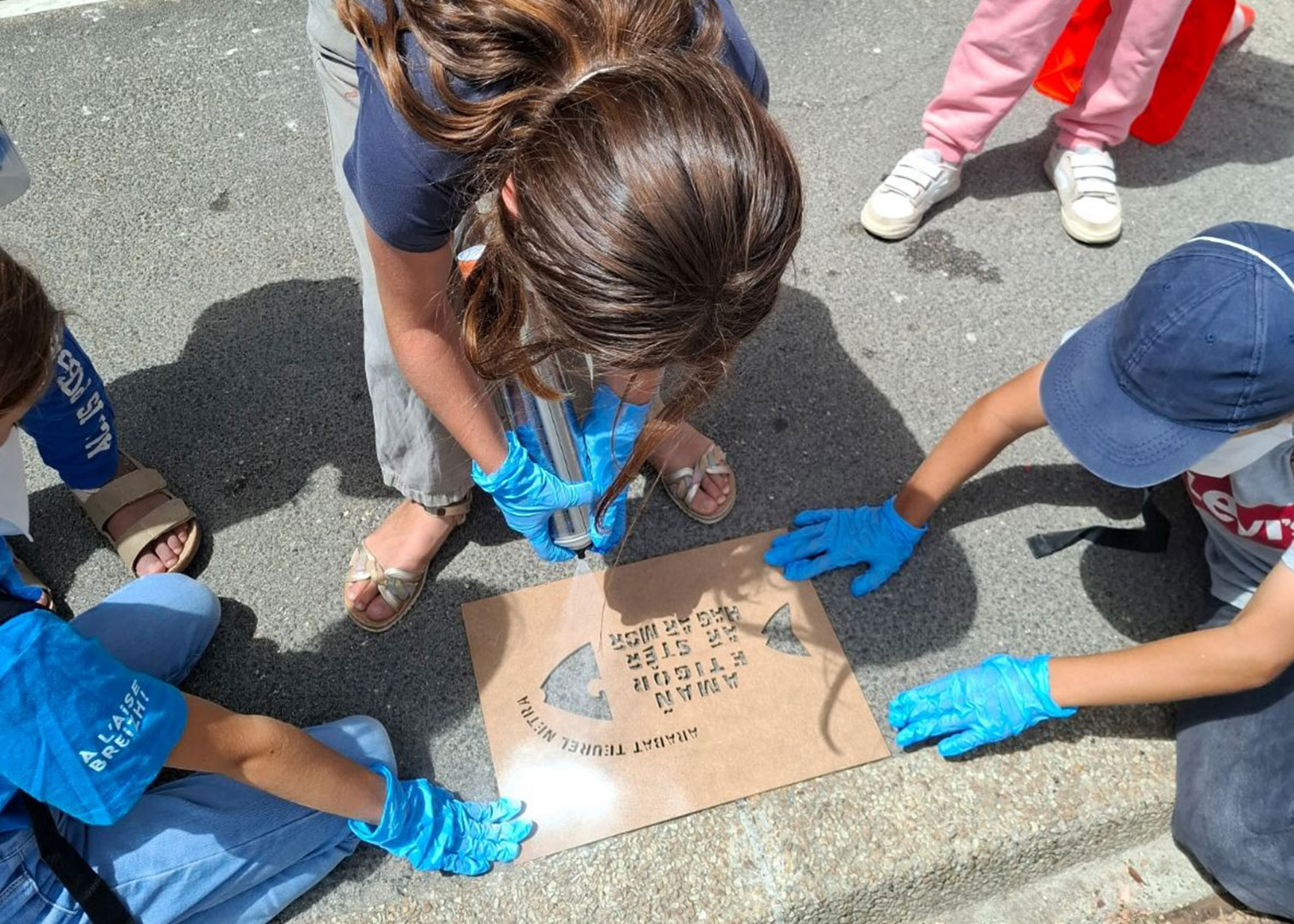 Mercredi 1er juillet, les enfants du Conseil Municipal des Enfants (CME) se sont mobilisés pour une action de sensibilisation à la protection de notre environnement.